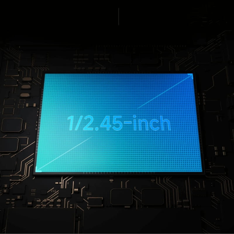 Sensor de 1/2.45 pulgadas con matriz azul brillante sobre placa electrónica negra, destaca diagonal y cuadrícula de píxeles para alta resolución en la C500