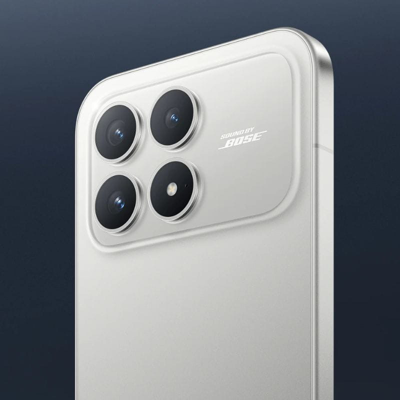 Xiaomi Poco F8 Pro 5G 12GB/512GB Azul con acabado mate y módulo triple de cámara trasera en isla cuadrada, lentes grandes y flash, logo POCO en la parte baja