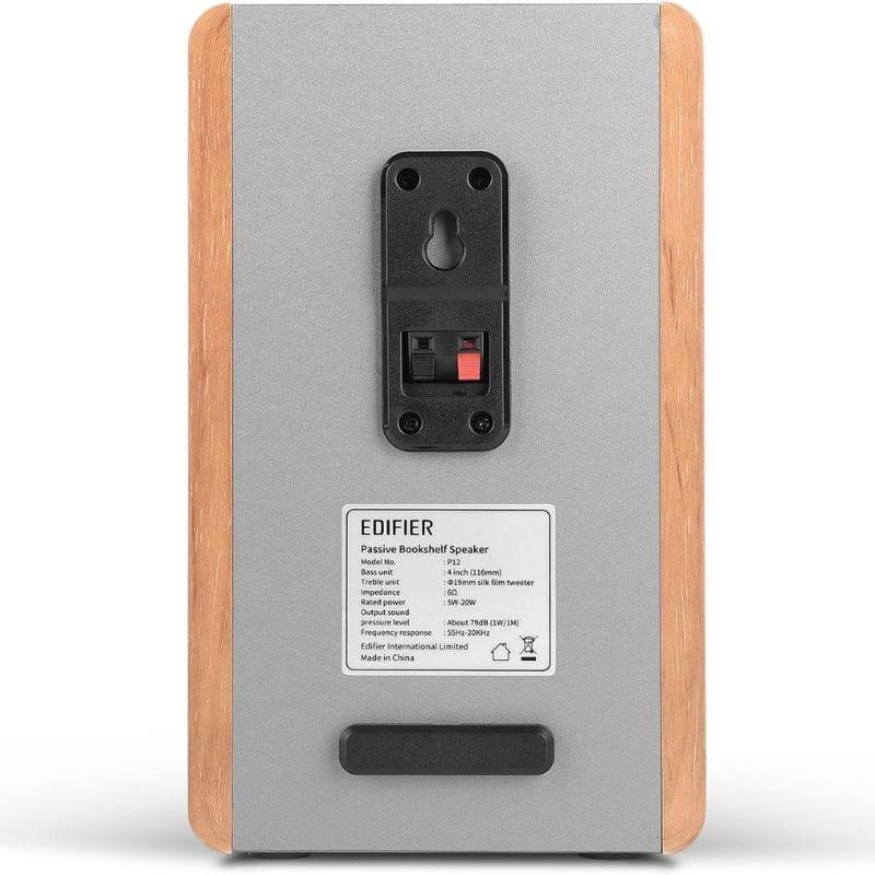 Edifier P12 40W Roble – Altavoz pasivo de estantería, panel trasero gris con puerto de montaje, bornes rojo/negro y laterales en acabado roble
