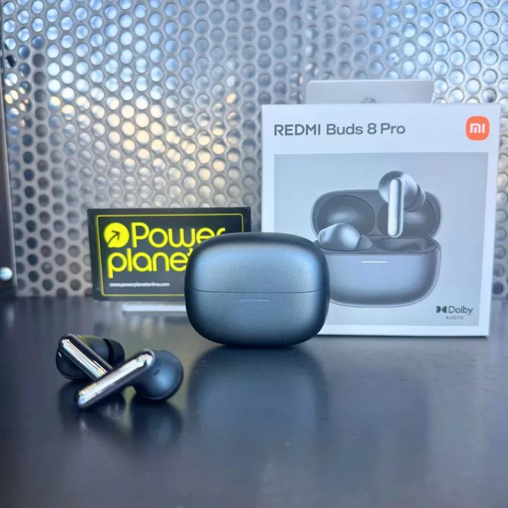 Xiaomi Redmi Buds 8 Pro ANC Negro con estuche mate y auriculares in-ear negros con vástagos metálicos, diseño compacto y acabado premium en caja de venta