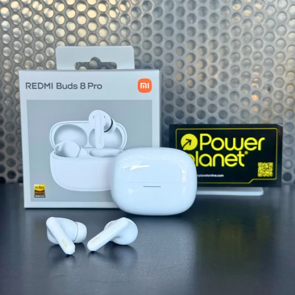Xiaomi Redmi Buds 8 Pro ANC Blanco con estuche brillante, diseño in-ear con puntas de silicona, vástagos cortos y detalle dorado en los auriculares