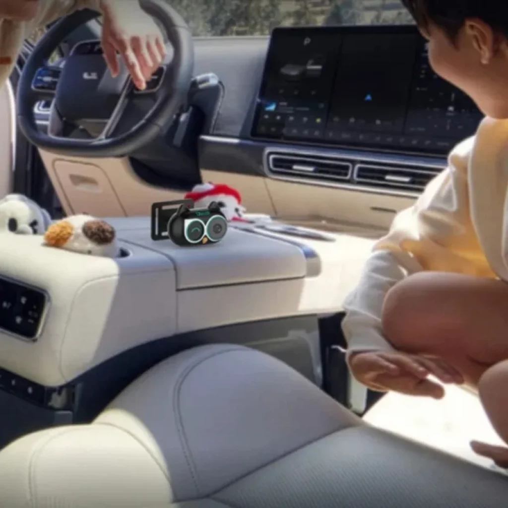 Adaptador inalámbrico Ottocast CarPlay con módulo Cabin Care, cámaras dobles frontales, receptor USB, cables y soportes circulares en kit completo