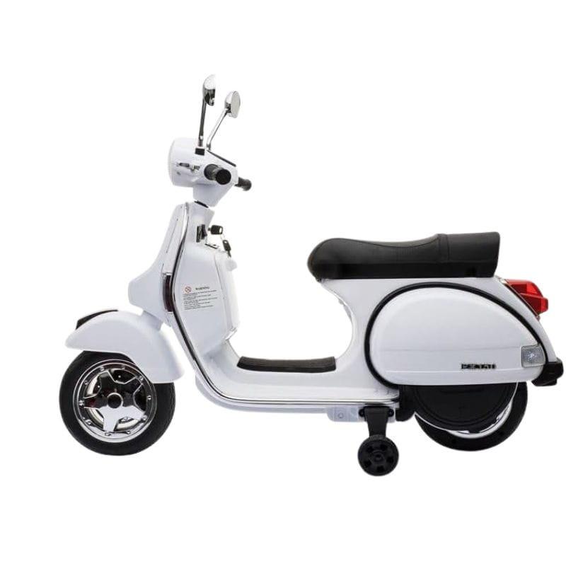 Vespa PX150 12V blanco para niños con diseño clásico, asiento negro, ruedas cromadas, espejos dobles y ruedas entrenadoras para estabilidad