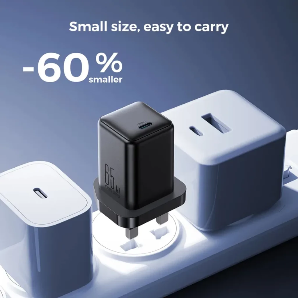Joyroom Cargador 65W USB-C Negro compacto con enchufe de tres clavijas, acabado mate, puerto USB-C superior y diseño -60% más pequeño, ideal para viaje