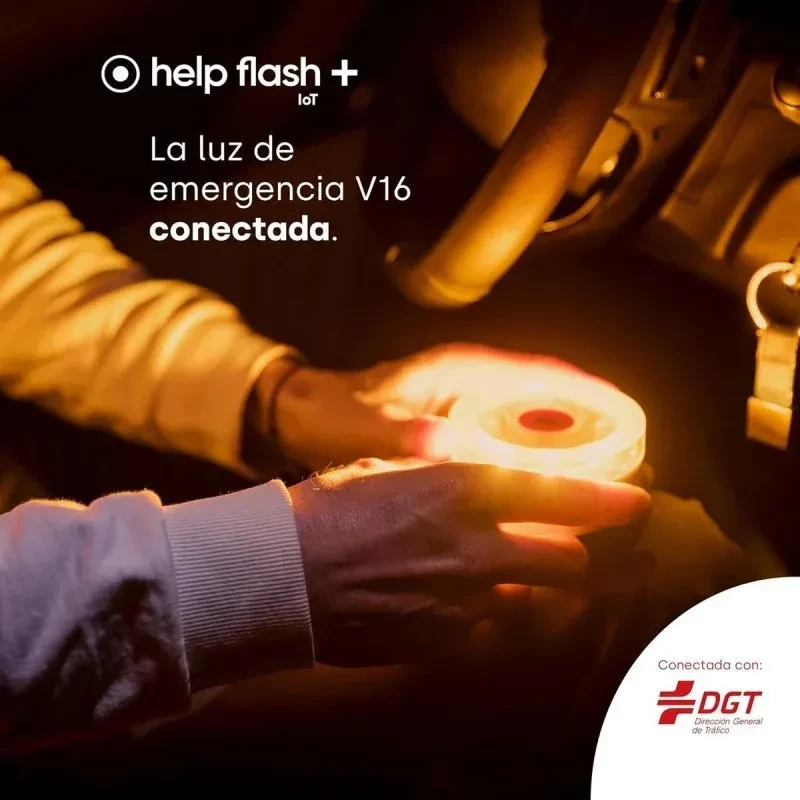 Help Flash IOT Plus V16 branca, luz de emergência conectada, 250 candelas, homologada DGT 3.0, geolocalizável, design compacto para uso rápido no carro