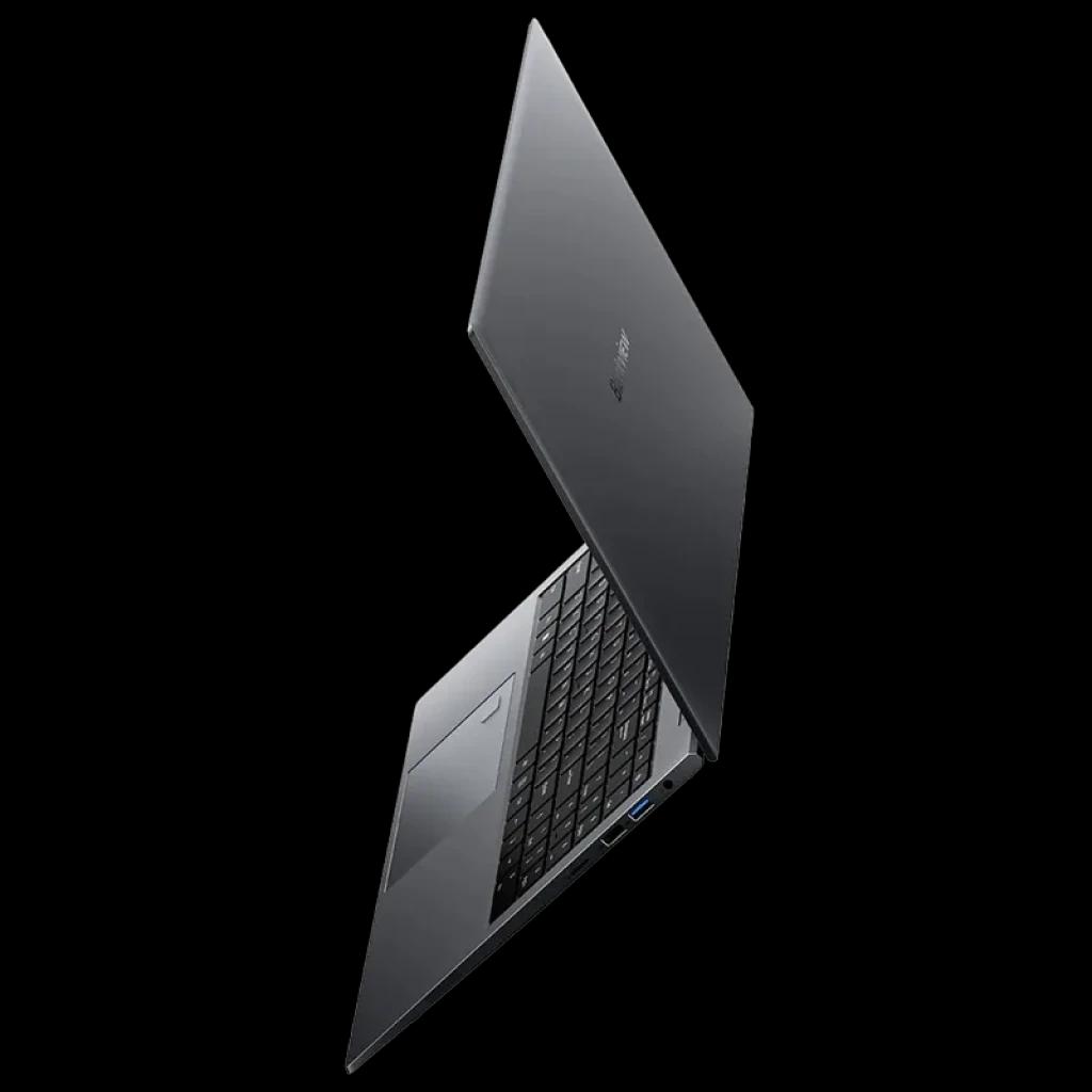 BLACKVIEW AceBook 8 portátil delgado en gris oscuro, chasis metálico, pantalla 15,6 pulgadas abierta en ángulo, teclado chiclet y diseño minimalista