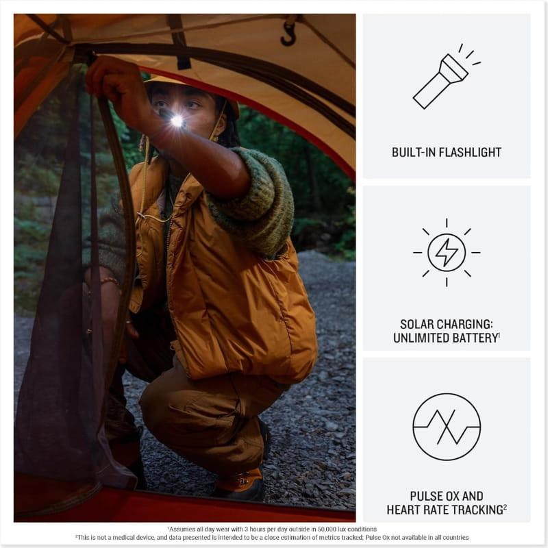 Garmin Instinct 3 50mm Solar Negro con correa de silicona carbón, linterna integrada, carga solar, seguimiento Pulse Ox y frecuencia cardiaca