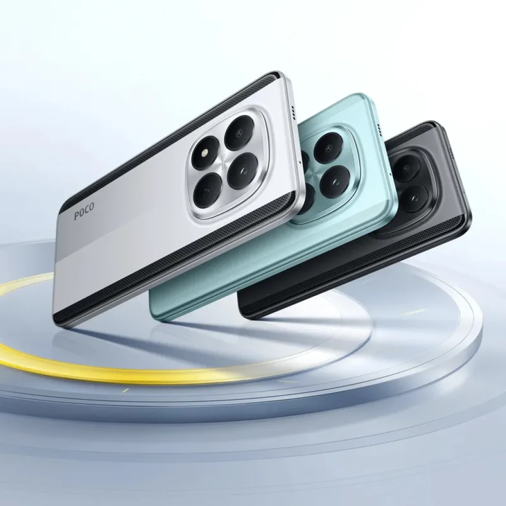 Xiaomi Poco M8 Pro 5G 256GB plata, azul y negro con módulo trasero de cuatro cámaras grandes, bordes rectos y acabado brillante; diseño moderno y elegante