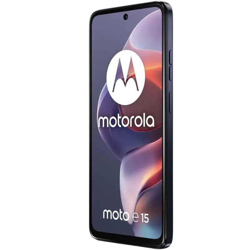 Smartphone Motorola Moto E15 2GB/64GB Azul Denim com tela ampla de bordas finas, furo central para câmera frontal e botões laterais visíveis