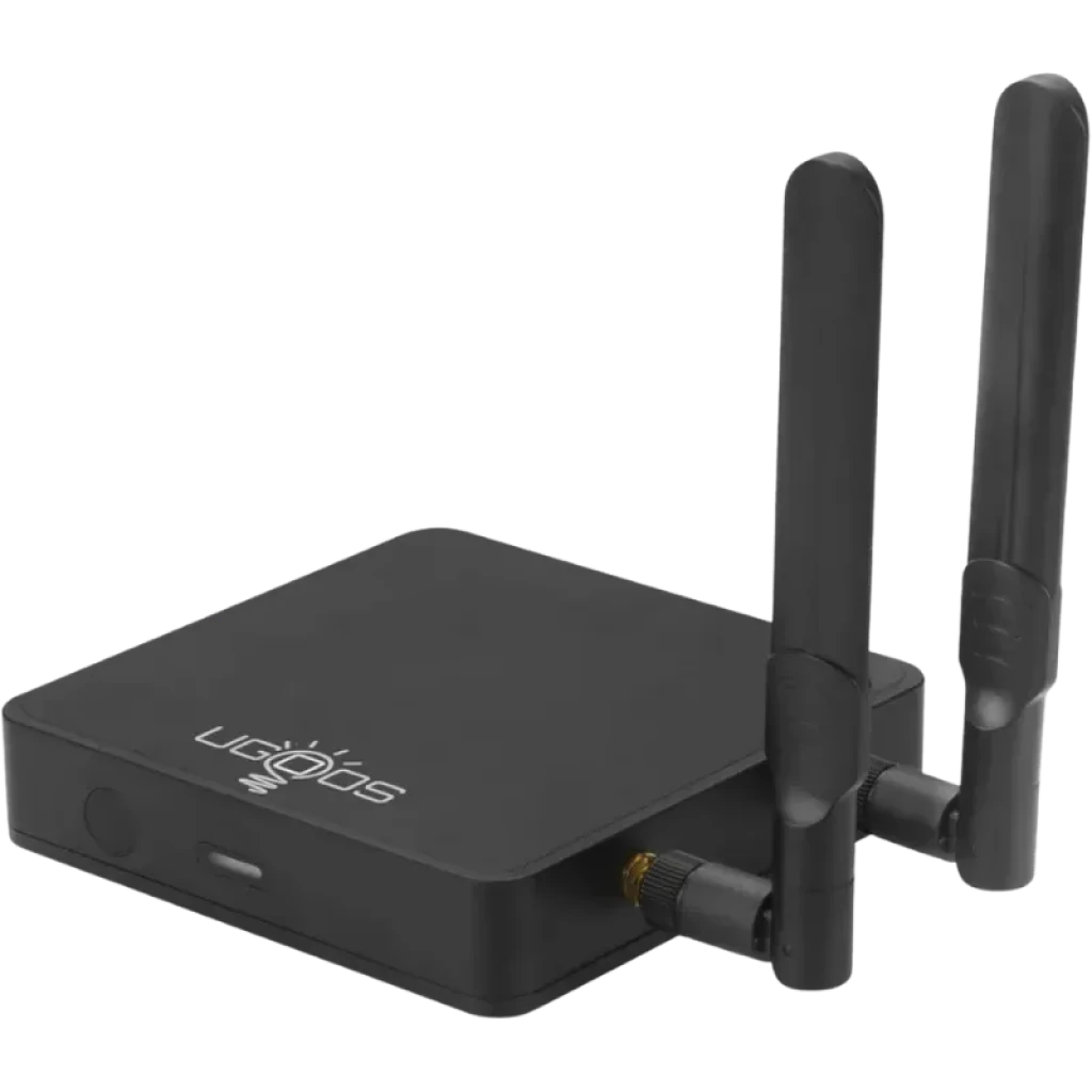 Ugoos AM9 Pro S905X5-J em caixa preta compacta, duas antenas externas ajustáveis, portas laterais, logotipo Ugoos no topo, design minimalista Android TV