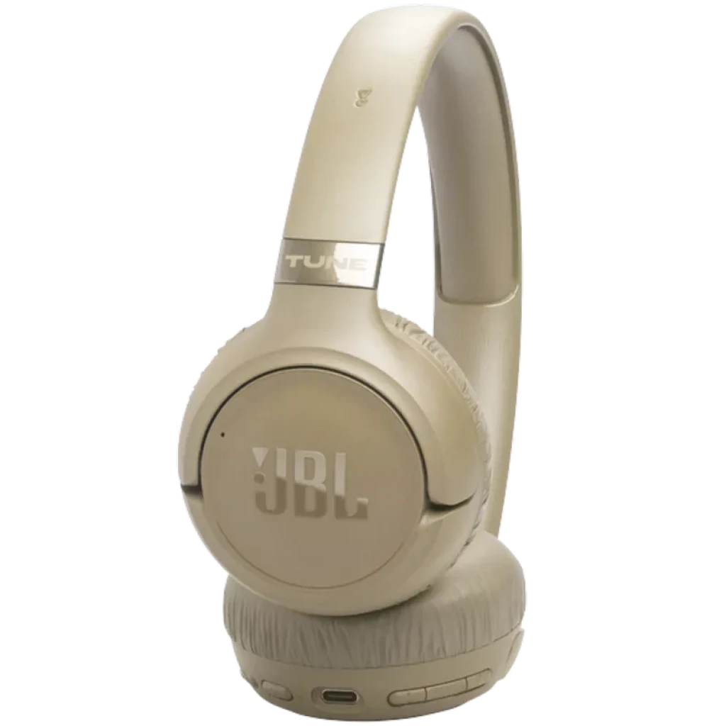 JBL Tune 680NC Beige supraaurales con almohadillas acolchadas, diadema ajustable, puerto USB-C y controles integrados; acabado mate con logotipo JBL destacado
