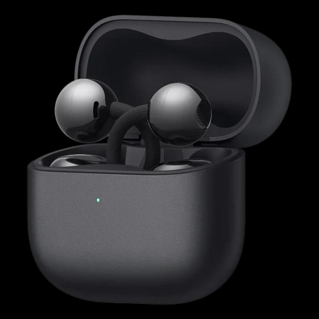 Vista a 45 grados de los auriculares Huawei FreeClip 2 ubicados en el estuche, en color negro