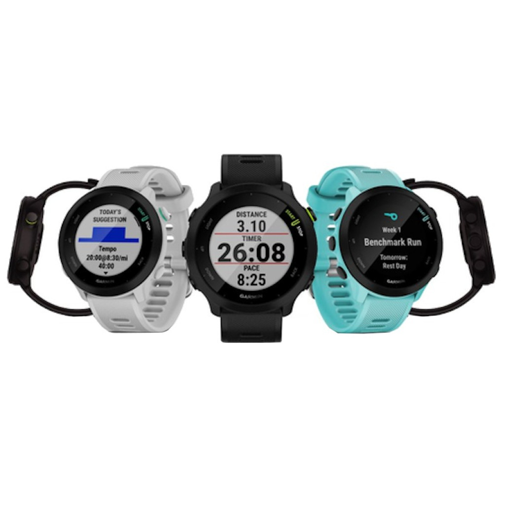 Garmin Forerunner 55 desprecintado: tres relojes en negro, blanco y turquesa con correas deportivas y pantallas que muestran distancia, ritmo y planes de