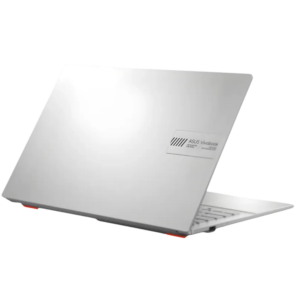 Portátil Asus VivoBook 15 prateado, tampa lisa com logotipo lateral, cantos arredondados e detalhes em laranja nas bases, design fino e elegante