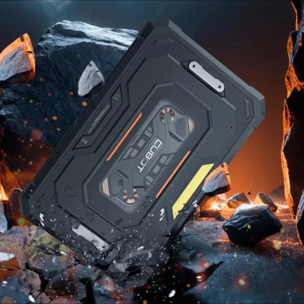 Tableta robusta negra Cubot Tab KingKong Mini 8.68 con carcasa reforzada, detalles naranjas, esquinas protegidas y diseño resistente a golpes y caídas