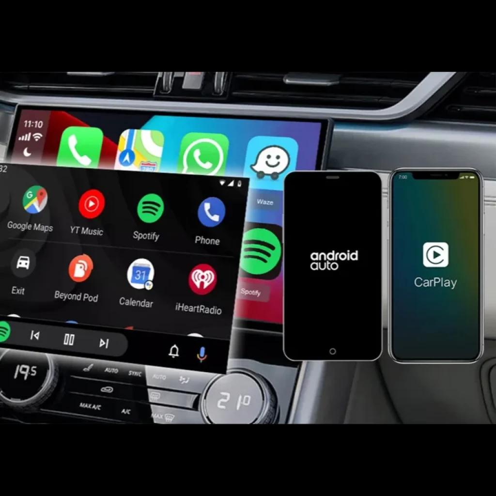 Carlinkit TBOX-Plus 8+128GB con Android 13; interfaz Android Auto y CarPlay en pantalla del coche, mostrando apps como Maps, Spotify y Waze con controles