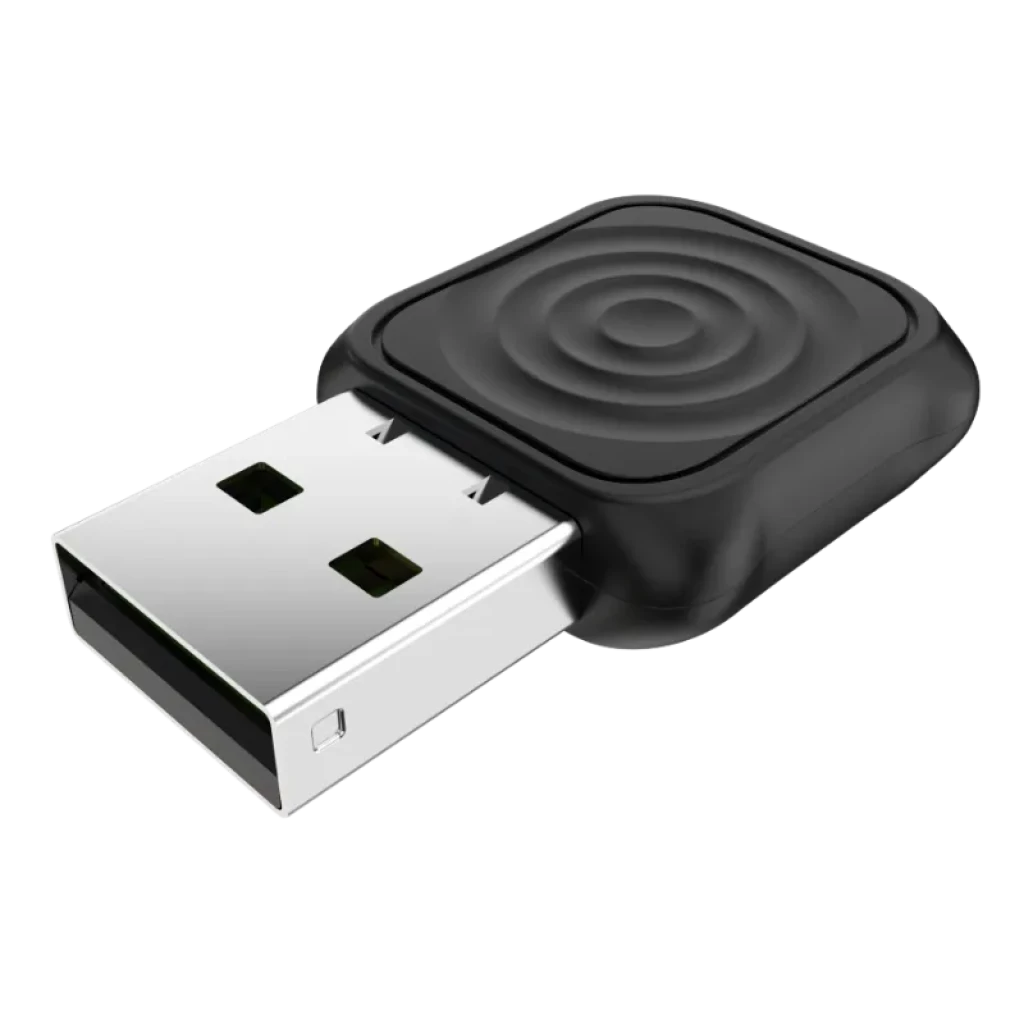 Carlinkit Mini Ultra 1 adaptador USB compacto em preto com superfície texturizada circular