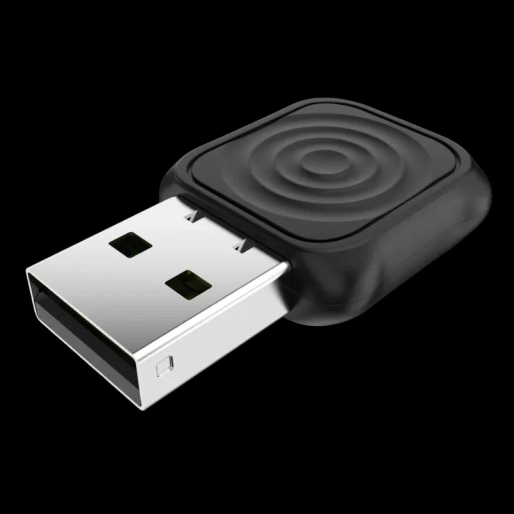 Carlinkit Mini Ultra 1 adaptador USB compacto em preto com superfície texturizada circular