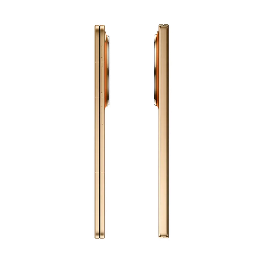 Perfil lateral dorado del Oppo Find N6 5G con módulo de cámara prominente en tono naranja pétalo y bordes planos metálicos elegantes