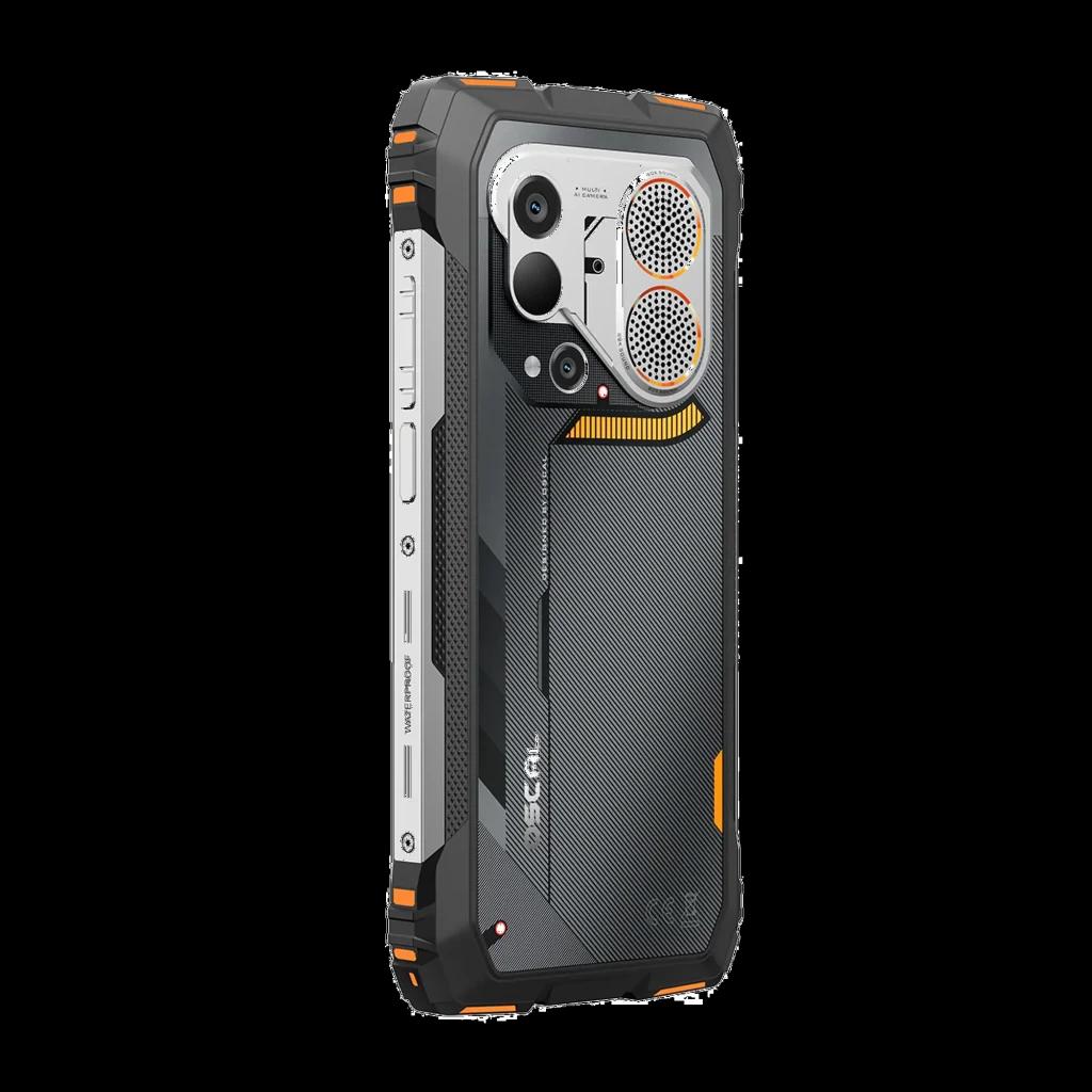 Smartphone Oscal Pilot 6 naranja con carcasa rugerizada negra y detalles naranjas, cámara trasera triple con módulo dual circular y altavoces metálicos