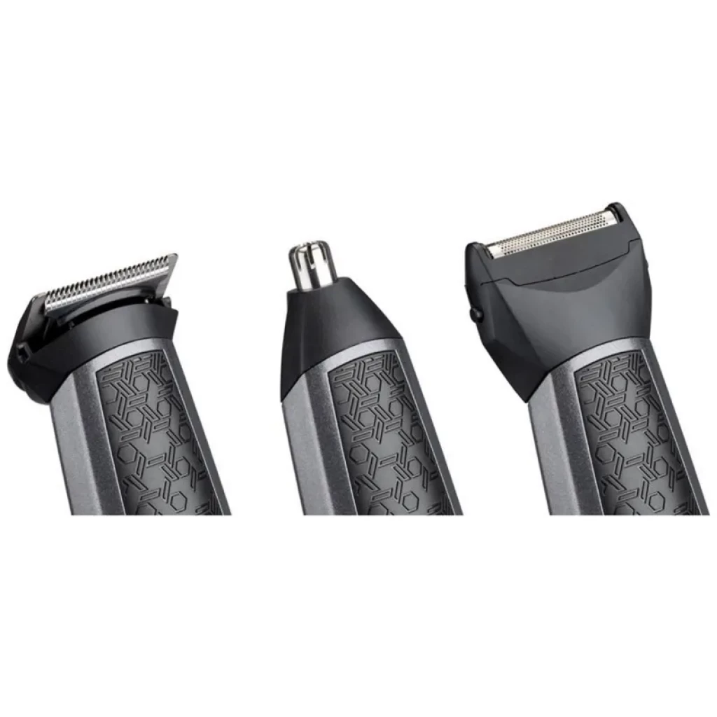 BaByliss MT727E set 10 en 1 con cuchillas carbono titanio; tres cabezales visibles: recortadora de precisión, nariz y orejas, y afeitadora de lámina