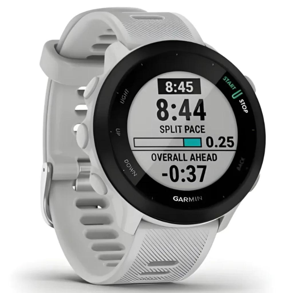 Garmin Forerunner 55 Branco – smartwatch esportivo com caixa redonda, moldura preta, pulseira branca ventilada e tela com métricas de corrida em destaque