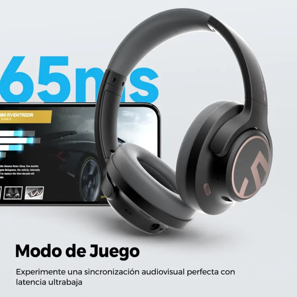 SoundPEATS Space auscultadores over-ear cinza com ANC, aro acolchoado, microfone, botões laterais e destaque de 65 ms para modo jogo frente a smartphone