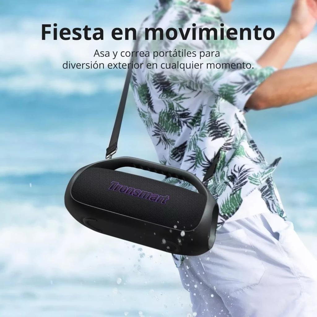 Altavoz Tronsmart Bang 2 negro 90W con asa y correa, resistente a salpicaduras, luces LED frontales moradas y diseño portátil para exterior