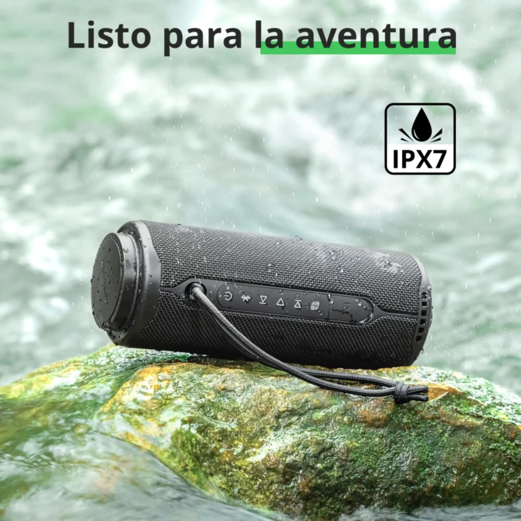Tronsmart T8 40W 2.1: altavoz portátil cilíndrico negro con correa, botones frontales y radiadores laterales, resistente al agua IPX7 para exteriores
