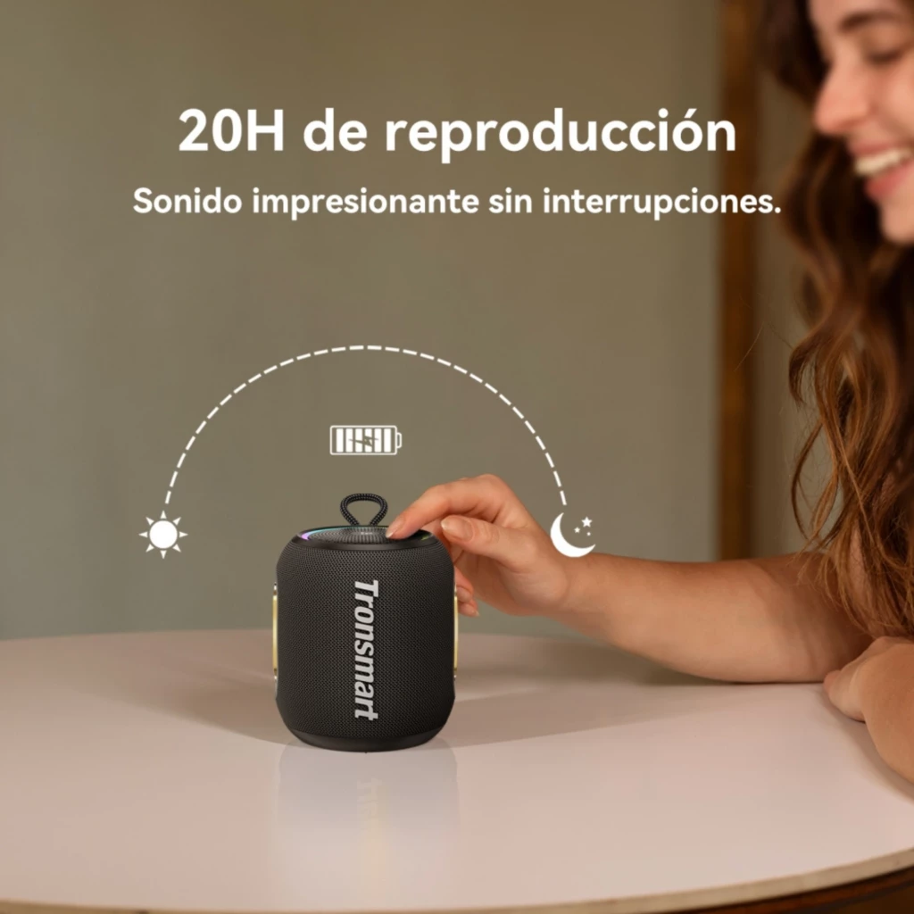 Tronsmart T8 Mini 16W IPX7 Negro, altavoz portátil cilíndrico con asa superior, rejilla de tela negra y botones laterales; compacto y resistente al agua