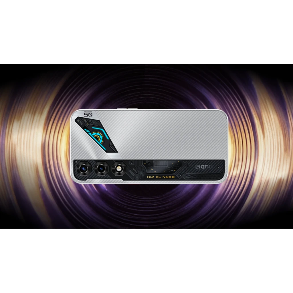 Nubia Neo 5 5G plata con triple cámara trasera, módulo rectangular negro, detalles gaming y textura metálica; acentos dorados y líneas diagonales