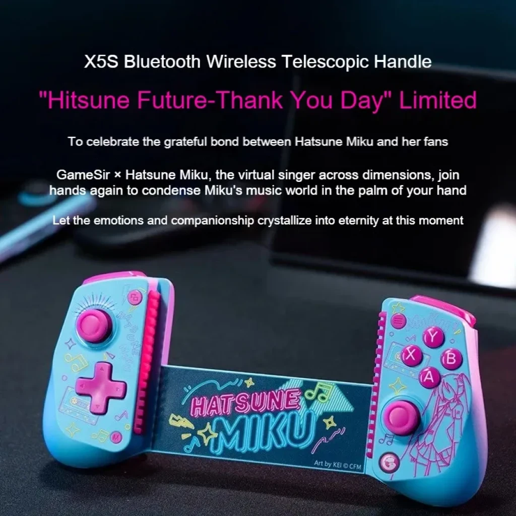 GameSir X5S Hatsune Miku gamepad telescópico con diseño rosa y celeste, botones temáticos, luces y soporte central ilustrado para smartphones y Switch