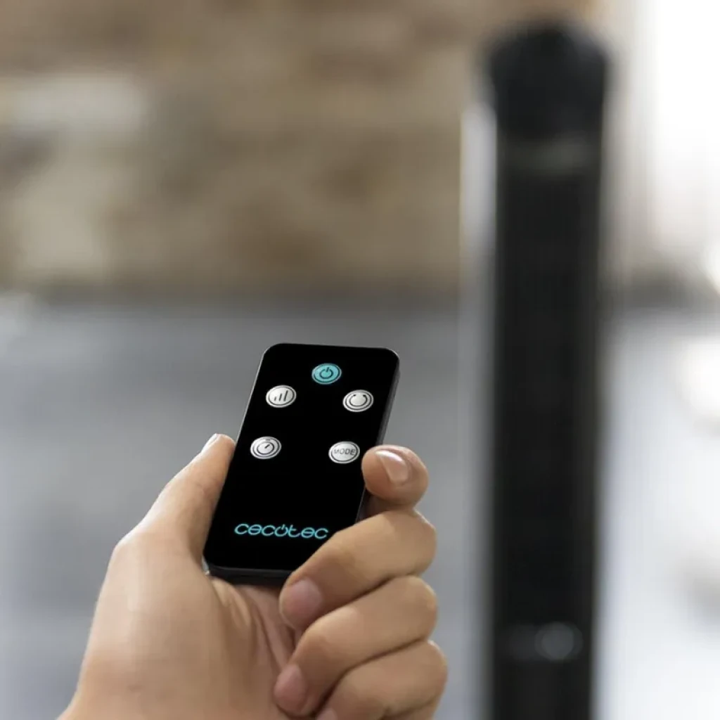 Mando a distancia compacto para control del ventilador Cecotec Skyline