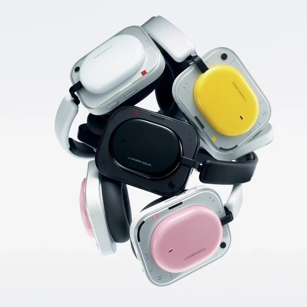 Nothing Headphone a Negro auriculares inalámbricos de diadema con copas cuadradas y almohadillas intercambiables en negro, blanco, amarillo y rosa