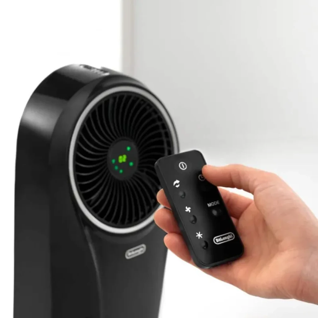 De'Longhi EV250 Negro climatizador evaporativo con ventilador circular, panel LED verde y control remoto con botones de encendido, modo y velocidad