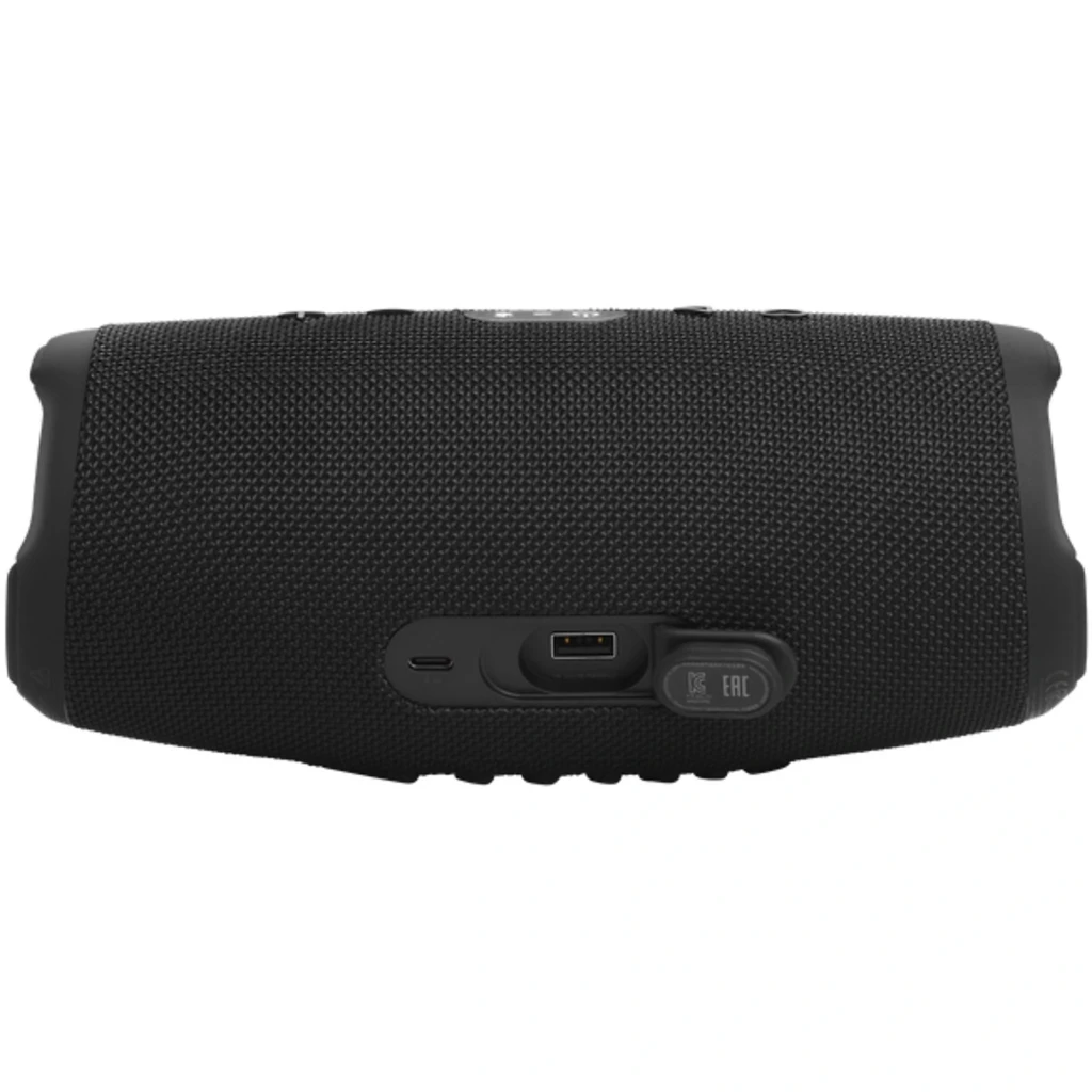 Caixa de som portátil preta JBL Charge 5 Wi‑Fi com corpo em tecido texturizado, porta USB e USB‑C com tampa de borracha, design cilíndrico e detalhes em
