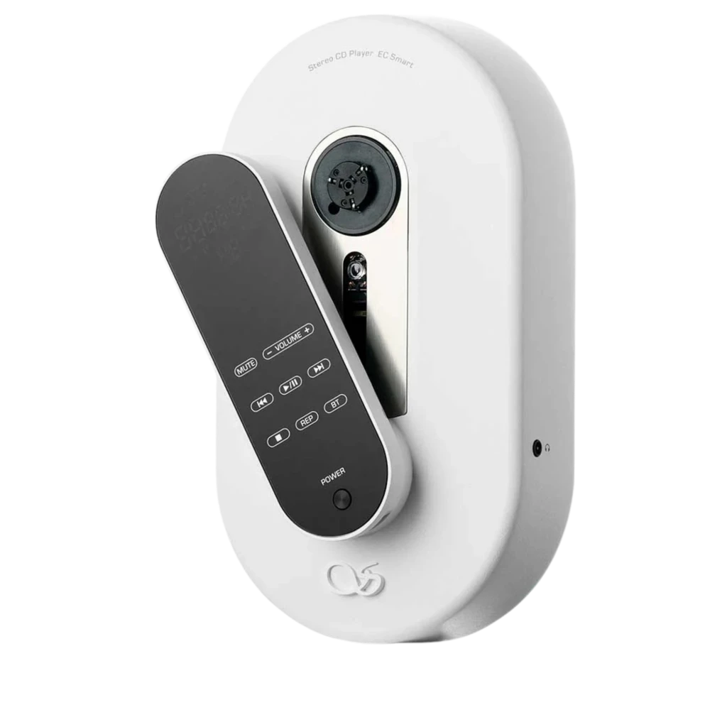 Leitor de CD branco oval com base de parede e controle frontal magnético; display minimalista, porta USB‑C e botões de reprodução destacados