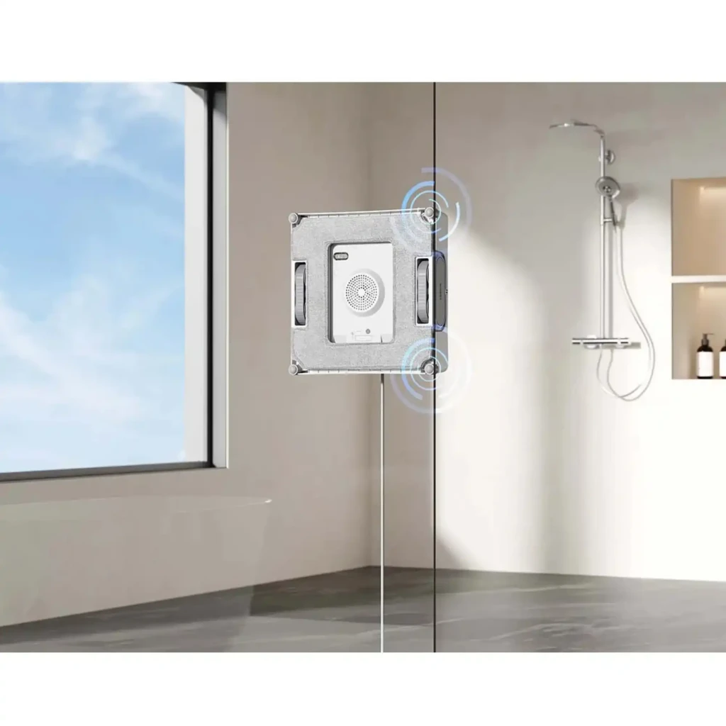 Ecovacs Winbot W2 Pro Omni limpiacristales cuadrado gris, triple boquilla visible, sujeción al vidrio, cable lateral y sensores activos; batería 4500 mAh