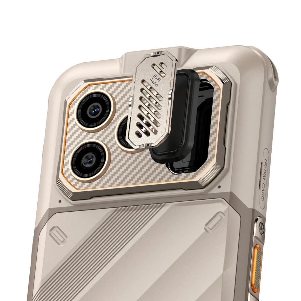 Ulefone RugOne Xever 8 256 GB Sand Dune con módulo de cámara dual, tapa protectora metálica, textura rugerizada y botón lateral naranja, marco robusto 120Hz