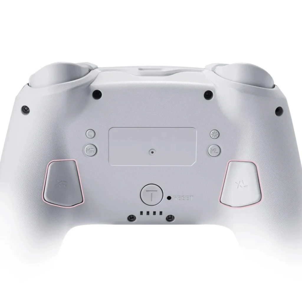 Parte trasera del Mando inalámbrico FUNLAB Firefly Pro - Edición Cat Paw RGB en blanco, con textura antideslizante, gatillos ergonómicos y botones