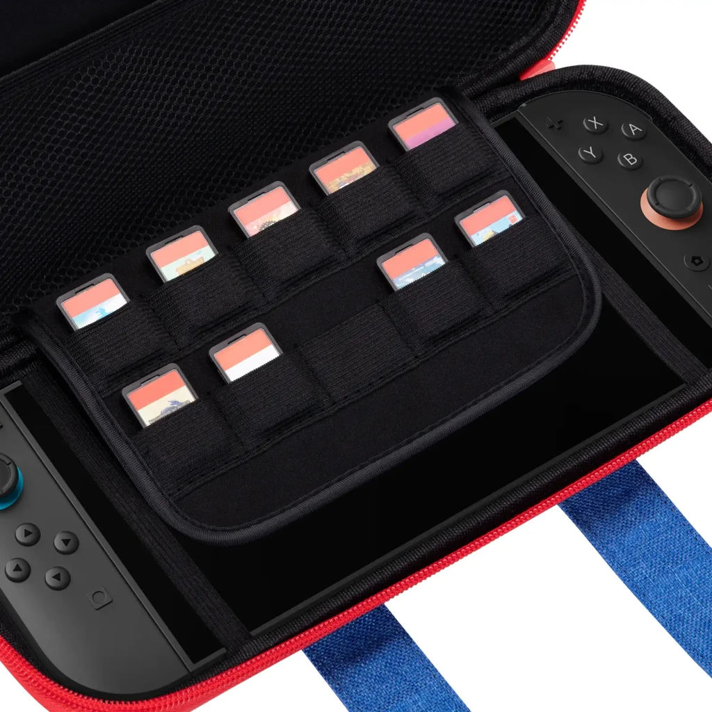 Funda FUNLAB Funcase for Switch 2, carcasa rígida roja con interior negro, espacio para consola, bolsillos para 10 cartuchos y protección acolchada