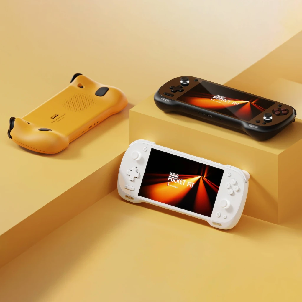 Ayaneo Konkr Pocket FIT Snapdragon 8 Elite 256 GB Amarillo junto a variantes en negro y blanco, diseño compacto con pantalla amplia y botones frontales