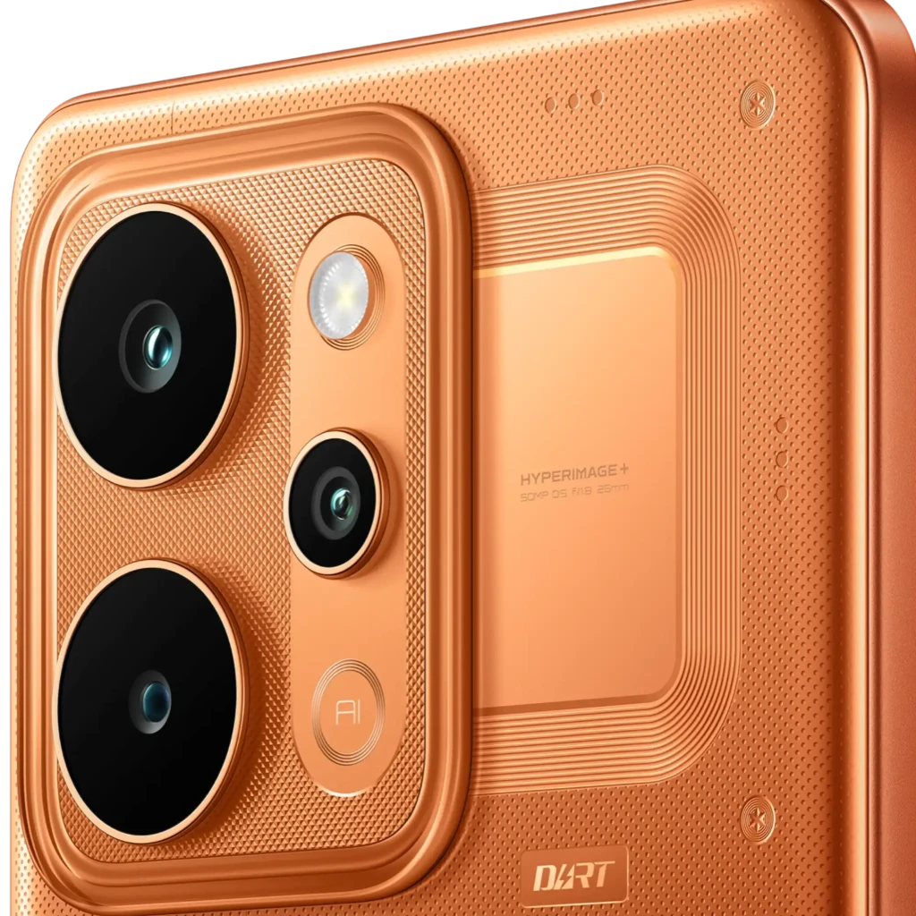 Realme P4 Power 5G plata con módulo de triple cámara grande, lentes destacados y flash; acabado metálico texturizado y detalle AI en el marco
