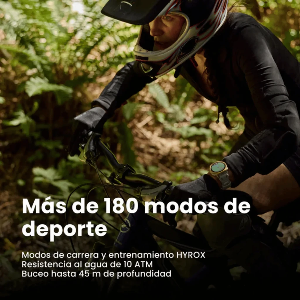 Reloj Amazfit T-Rex 3 Pro Tactical Black en muñeca durante ciclismo; caja robusta, correa deportiva, pantalla circular a color, estilo táctico resistente