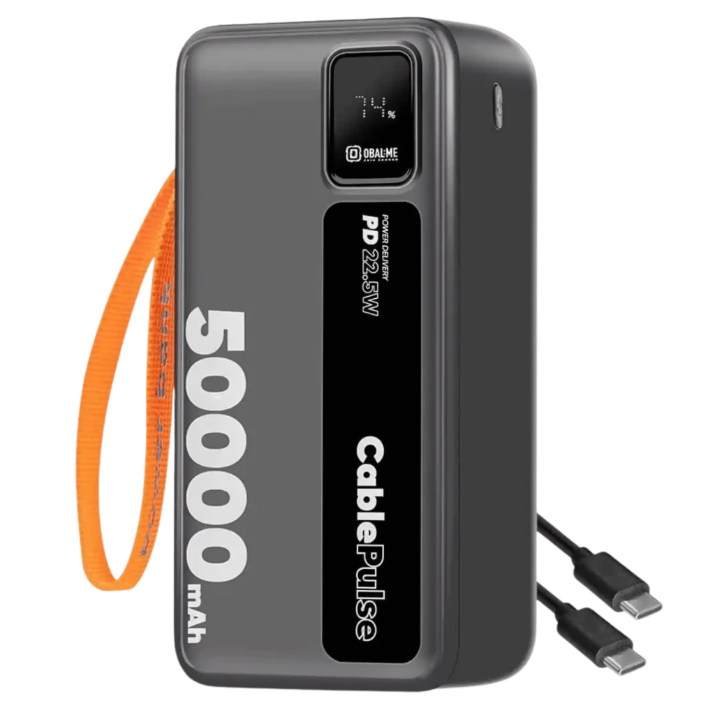 Power bank negro OBAL:ME CablePulse 50000 mAh 22,5W con pantalla LED, correa naranja y cable USB-C a USB-C desmontable, diseño compacto y robusto