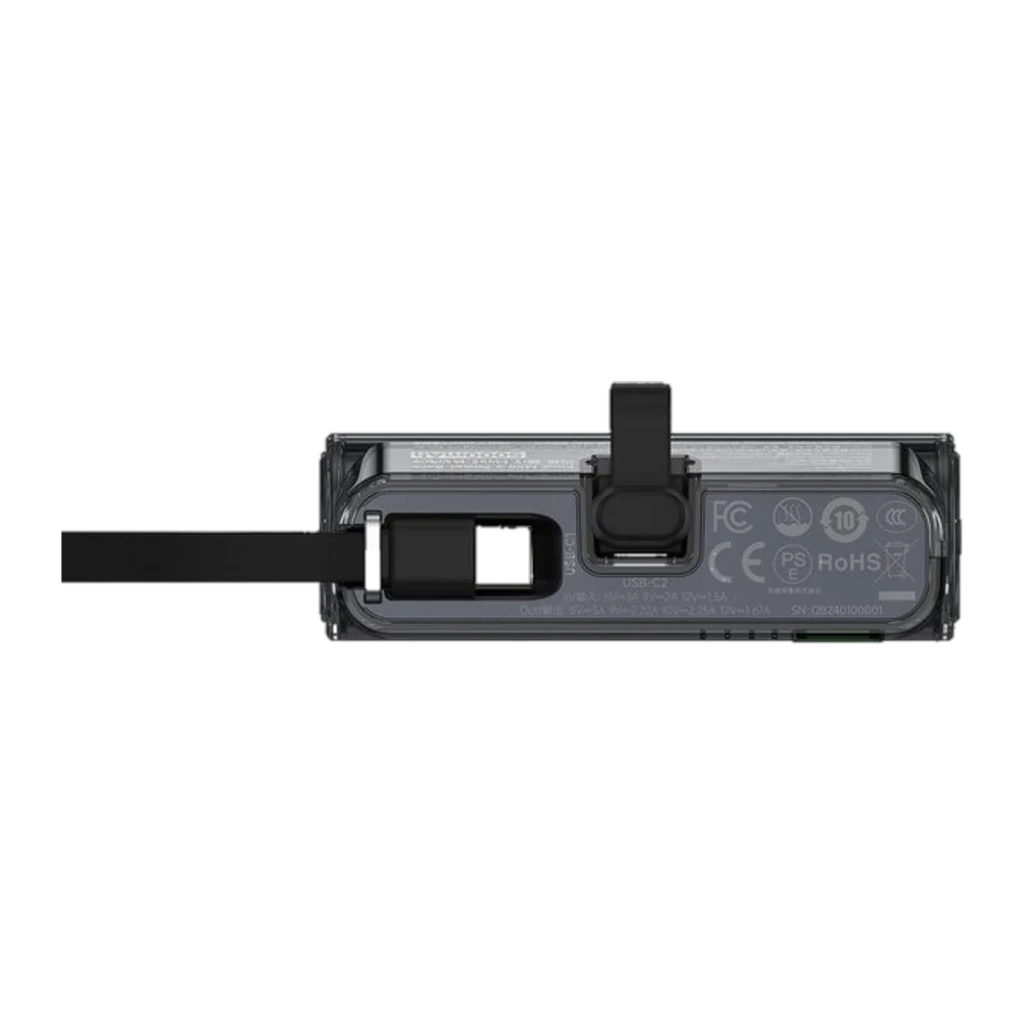Batería portátil Sharge Flow Mini negra 5000mAh, 22.5W, carcasa translúcida, cable USB-C integrado plegable y clip de sujeción en el lateral