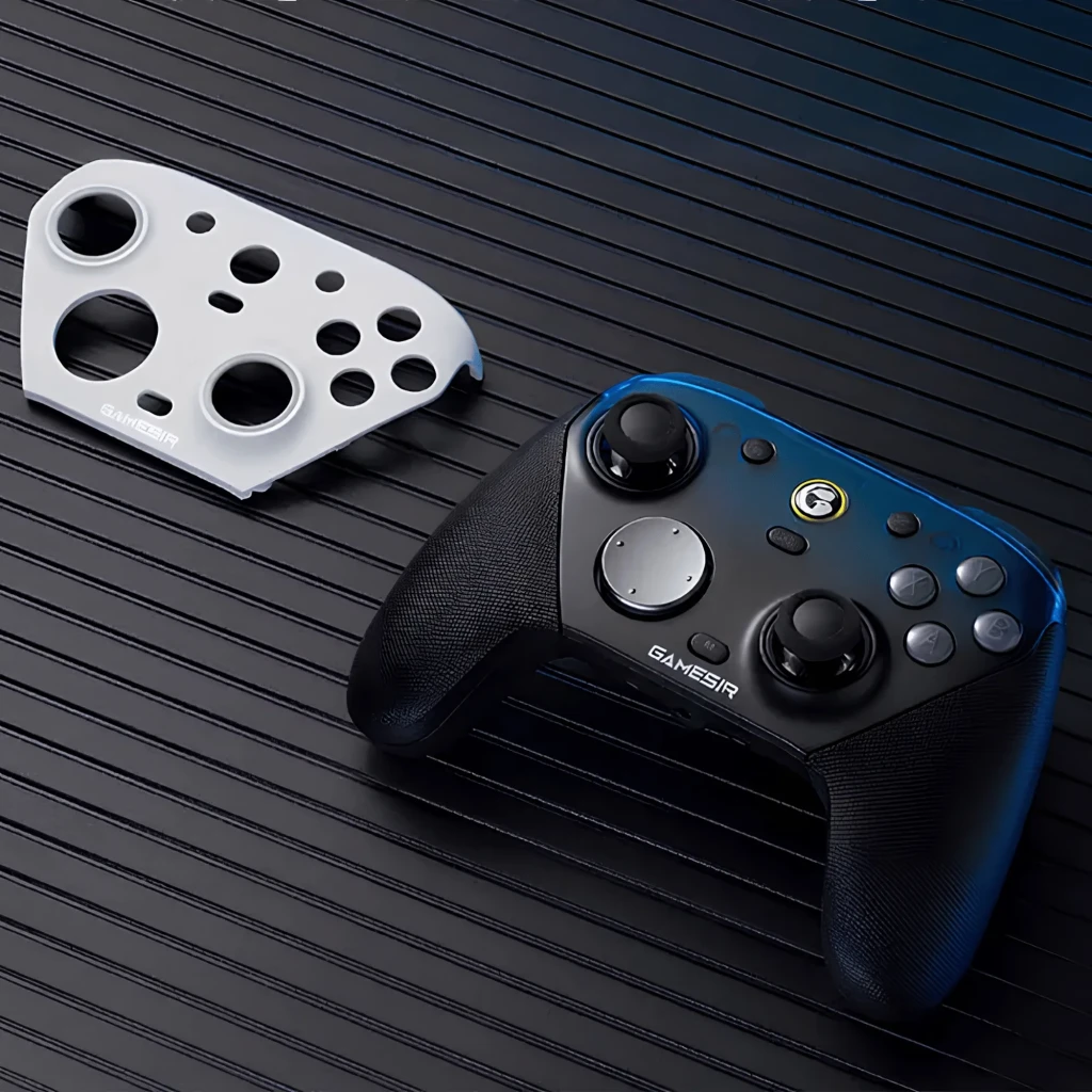 Mando GameSir G7 Pro 8K Uranus: controlador negro con empuñaduras texturizadas, sticks asimétricos, botones grises y placa frontal intercambiable blanca