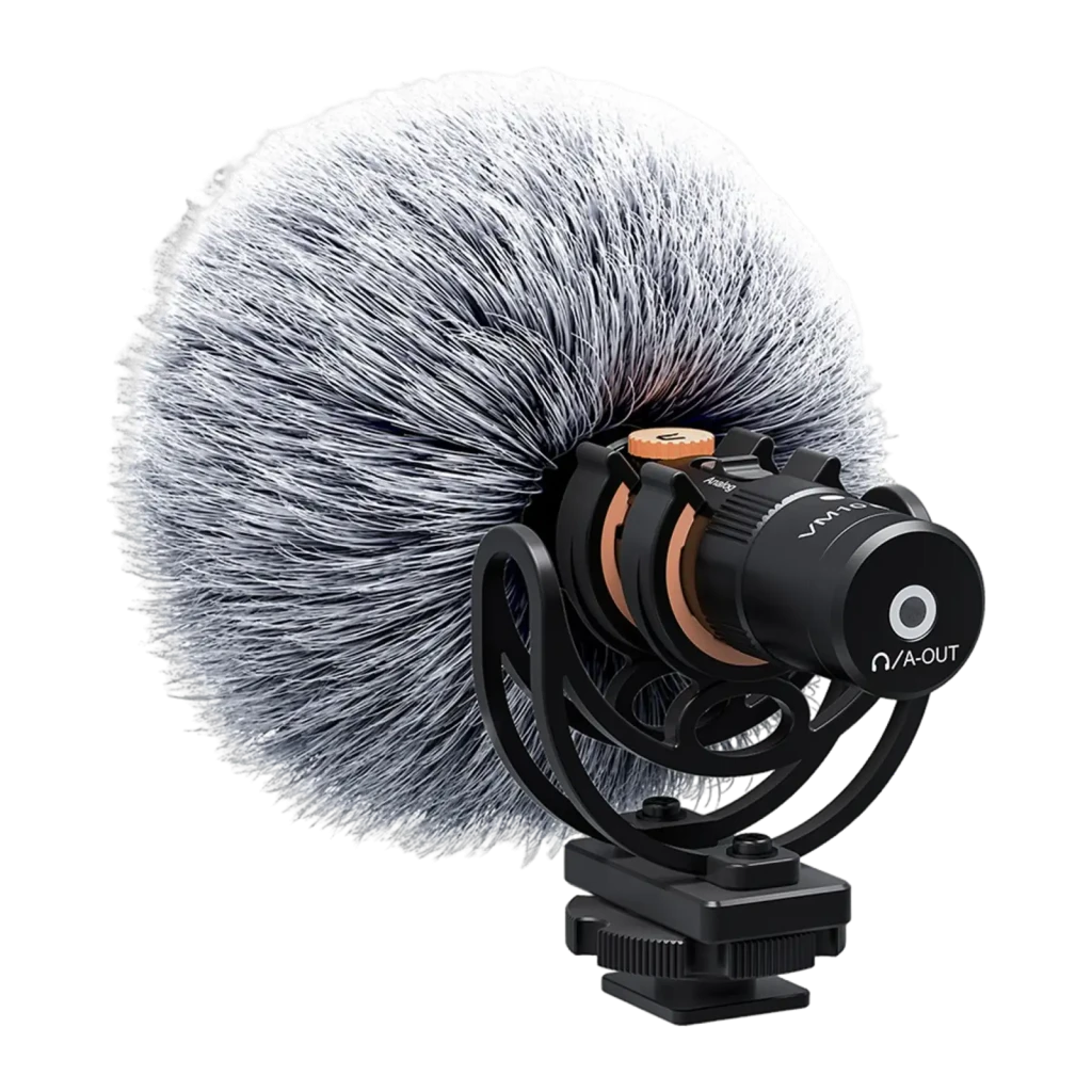 Micrófono Comica VM10 Pro condensador supercardioide USB-C con paravientos peludo gris, suspensión antivibración y zapata para cámara o soporte