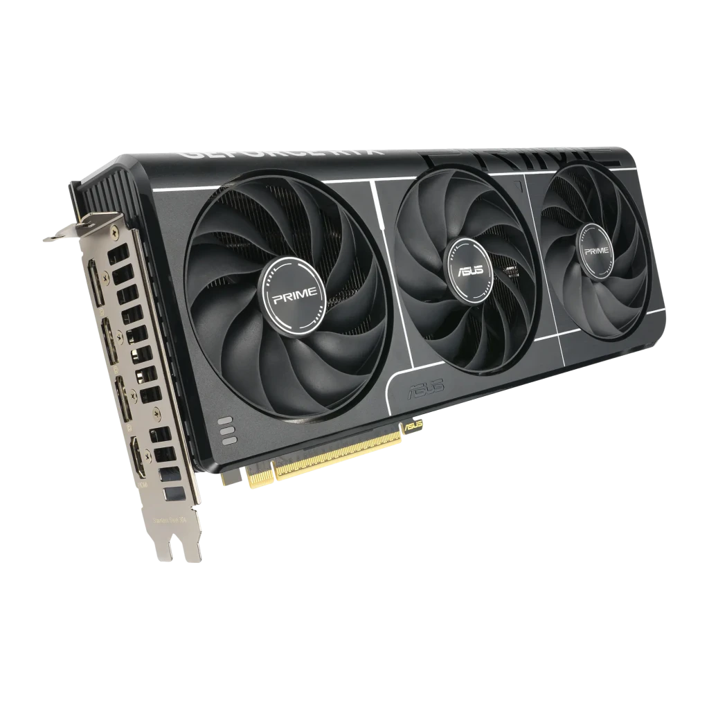 ASUS PRIME RTX 5070 OC 12GB Negro, vista angular: tres ventiladores con logo PRIME, bracket con puertos y conector PCIe