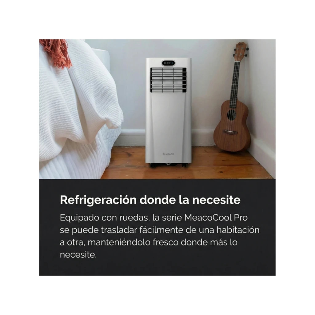 Aire acondicionado portátil blanco con rejilla frontal, pantalla LED y ruedas; incluye tubo de salida a ventana. Compacto, adecuado para habitaciones